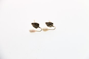 14k Yellow Gold Pearl Leaf Earrings