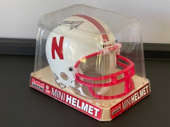 Autographed By Eric Crouch -Nebraska Cornhuskers Riddell Football Mini Helmet
