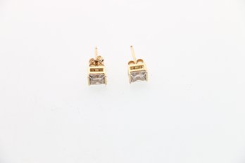 14k Yellow Gold Square Cz Stud Earrings