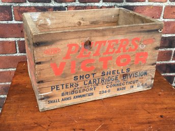 Rare PETERS VICTOR Shipping Crate From REMINGTON ARMS Bridgeport Conn - 12 Gauge Shells - Very Cool Box !