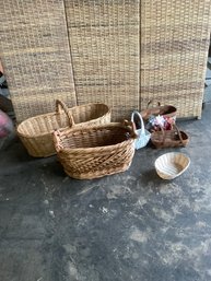 Lot Of 6 Baskets