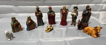 Beautiful Vintage Nativity Set -(Porcelain) No Manger