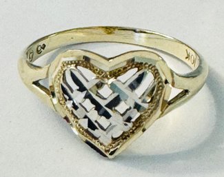 PRETTY 10K GOLD BRIGHT CUT HEART RING