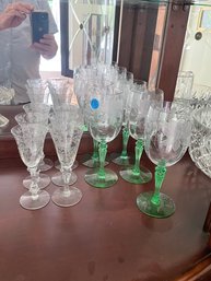 11 PIECES ELEGANT CRYSTAL STEMWARE, 8' AND 6'