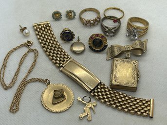 Large Vintage And Antique GOLD FILLED And Plated Jewelry Lot