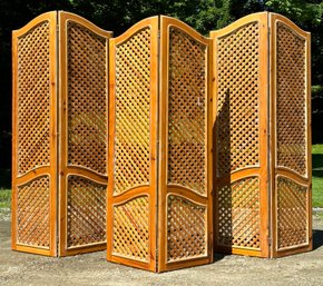 A Trio Of French Provincial Lattice Paneled Display Or Dividing Screens - Wonderful For Events Or Parties