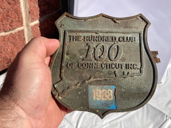 Original Vintage CONNECTICUT CAR CLUB PLATE TOPPER BADGE- The 100 Club