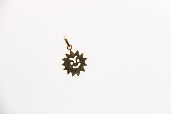 14k Yellow Gold Small Smiling Sun Charm