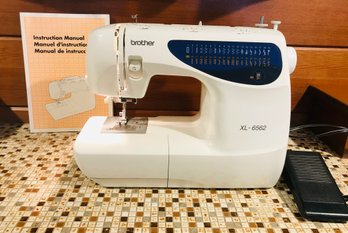 BROTHER Sewing Machine XL-6562