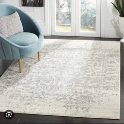 Safavieh Madison Silver And Ivory Area Rug 6'7' X 9'2'