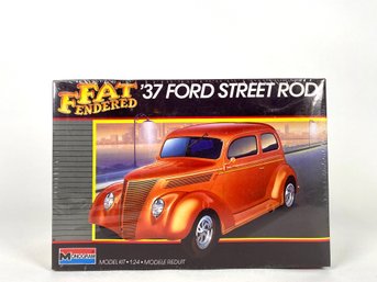 Monogram - 1:24 Scale - 1937 Ft Fendered Street Rod - Sealed
