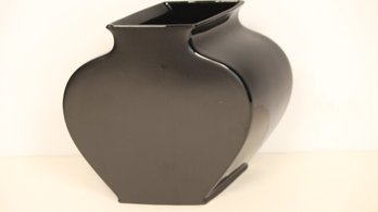 ROSENTHAL STUDIO LINE VASE DESIGNED BY TADAO AMANO