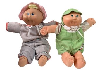 A Pair Of Vintage Coleco Cabbage Patch Dolls