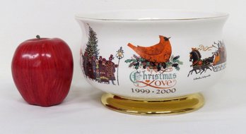 A Vintage Charles Wysocki C.1999/2000 Christmas Bowl