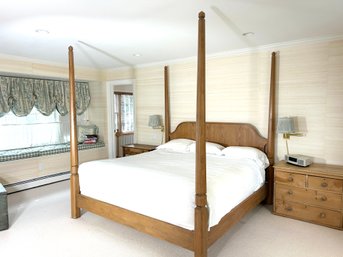 Great Vintage Four Poster Oak Bed With Octagonal Posts