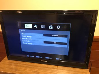 Toshiba 32' Flat TV