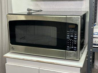 GE Microwave With Manual