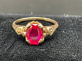 10k Gold And Ruby Size 7 1/4 Ring , 1.4 DWT (RING 4)