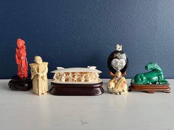 Early 1900s, Miniature Chinese Figurines And Japanese Carved Netsuke