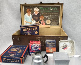 Rare Very Large Vintage 1930s WEAR - EVER Traveling Salesman Travel / Sample Case With Original Contents !
