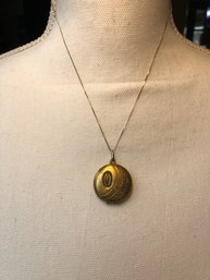 18' SCC 14KT Gold Serpentine Necklace With Antique MCM Locket