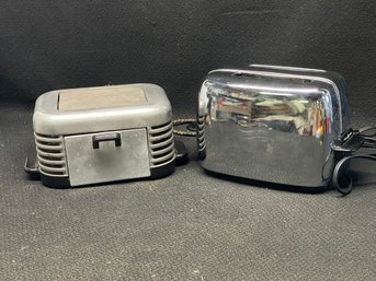 Two Vintage Toasters Including General Electric