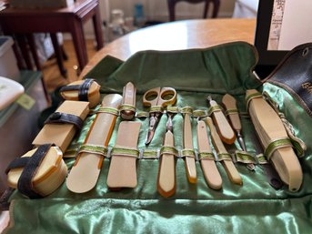 Gorgeous Antique  La Cross Manicure Set