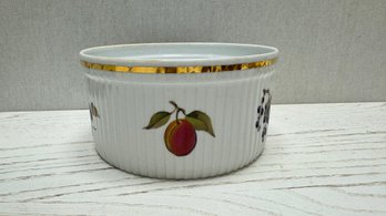 A Royal Worcester 'EVERSHAM' Souffle Porcelain 7.5