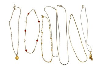 Beautiful Lot With Gold Tone Necklace