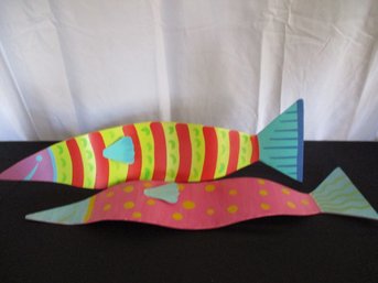 Set Of 2 Whimiscal Painted Metal Fish With Decorative Wooden Napkin Rings