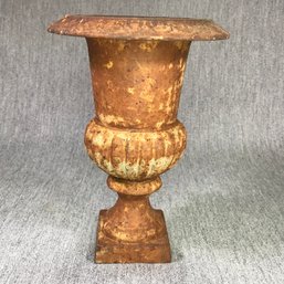 1 Of 3 - Very Nice Vintage Cast Iron Urn - Original Paint / Rust / Patina - We Have Three Lovely Single Urns