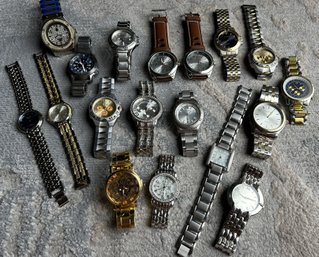 HUGE Lot Of 18 Men's Designer And Fashio Wristwatches