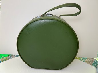 Vintage Amelia Earhart Green Round Carry-On Suitcase