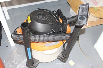 Rigid 6 Gal Wet Dry Vac