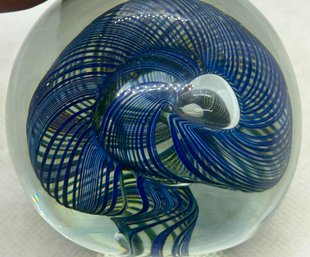 Fine Vintage Signed ROBERT BURCH Art Glass Paperweight