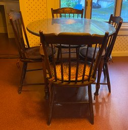 Set Of Four Hitchcock Chairs And Hitchcock Table