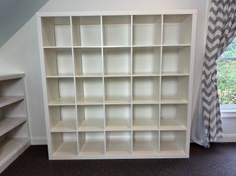 White Cubical Book Shelf