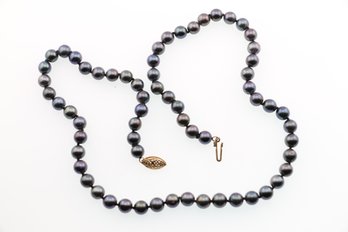 14k Yellow Gold Clasp Black Pearl Necklace