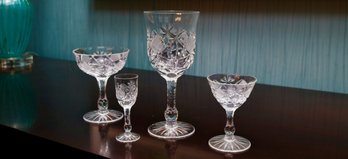 48 Pieces - Diamond And Starburst Cut Crystal Barware For 12