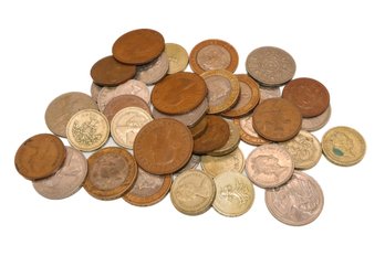 Large Lot Of British Coins With Pound Coins! - 12oz Great Collection!!!