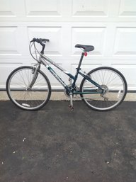 Giant Boulder Bike