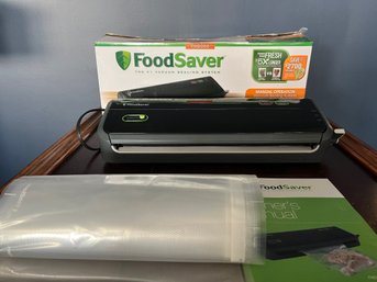 Food Saver - Vacuum Sealing System FM2000 - Opened But Never Used