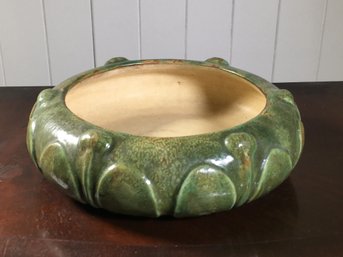 Fantastic Antique HAMPSHIRE POTTERY Tulip Bowl - Strong Arts & Crafts Look - Nice Large Piece - 10' X 3'