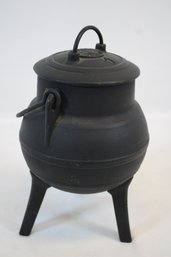 Rare Antique Portuguese Cast Iron Smelting Foundry Pot With Lid Marked Alba Modelo Registado No. 1