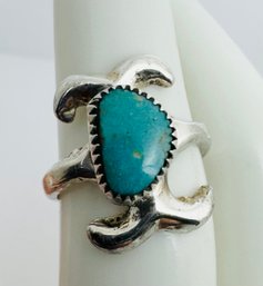 VINTAGE NATIVE AMERICAN SANDCAST STERLING SILVER TURQUOISE RING