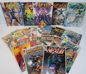 Twenty One Nexus Comics From First Comics, Dark Horse. Capitol And Rude Dude Productions - Lot TO