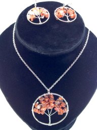 STAINLESS STEEL NECKLACE AND PIERCED EARRINGS SET: Orange Stones
