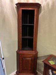 Beautiful Quality Corner Cabinet By Bob Timberlake