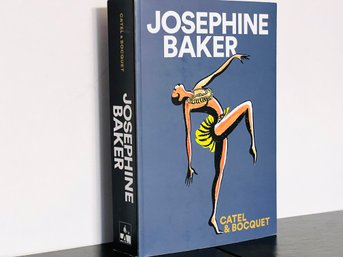 Josephine Baker Graphic Biography - Oversized Paperback