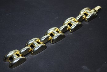 1980s Vintage Gold Tone Link Bracelet Lightweight